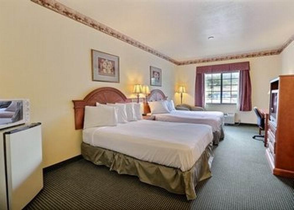 Quality Inn & Suites - Glen Rose Esterno foto