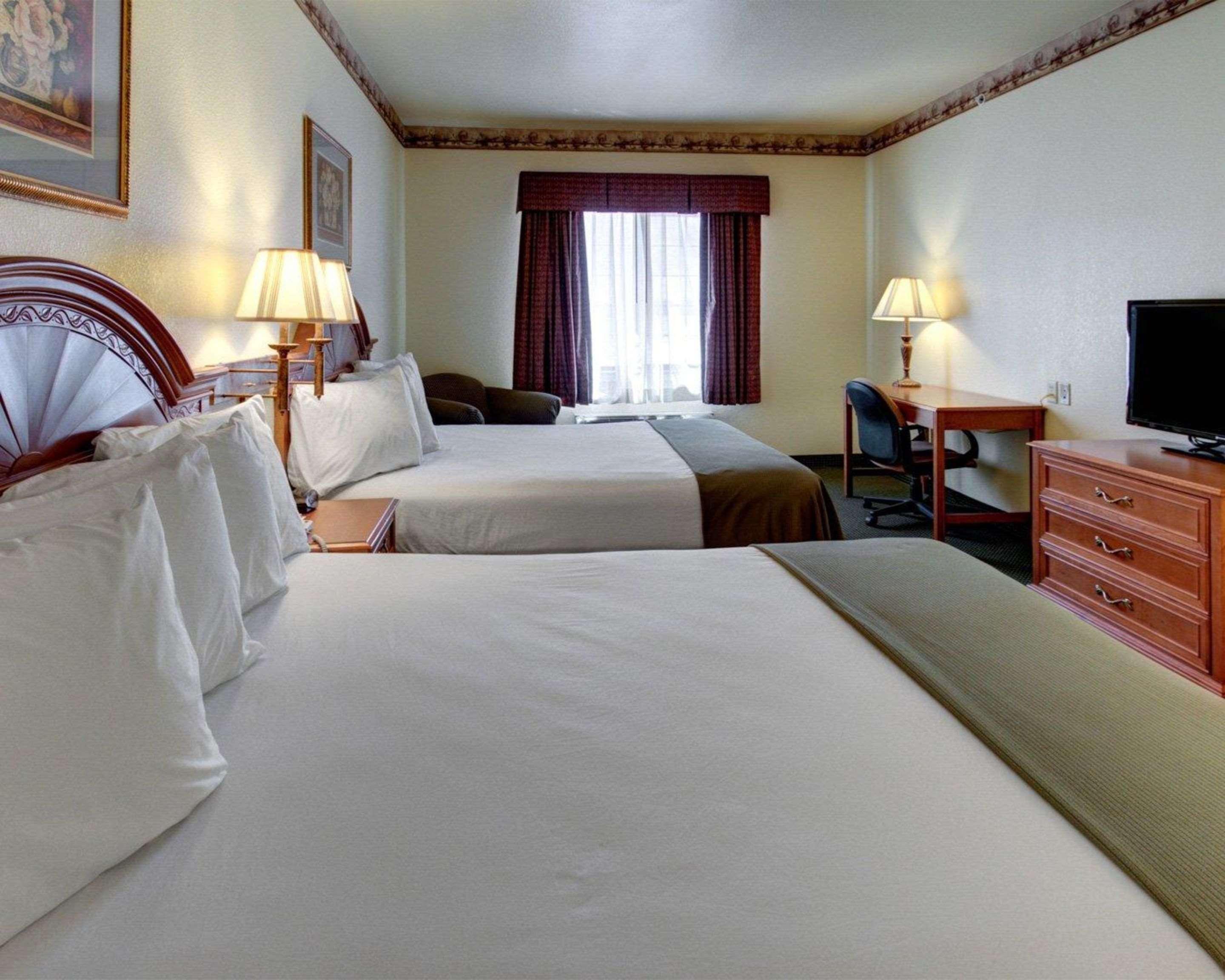 Quality Inn & Suites - Glen Rose Esterno foto